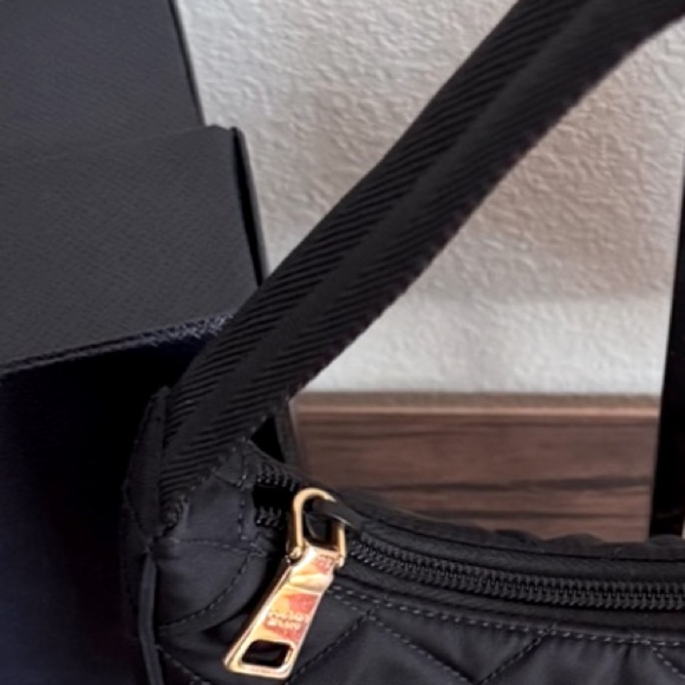 Prada Re-Edition Tessuto Quilted Black Shoulder Bag - Picture 3 of 9